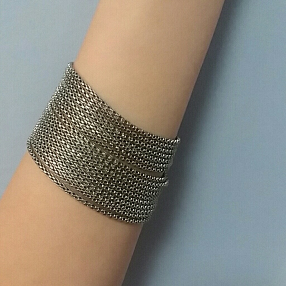 Express Bracelet - Picture 3 of 3